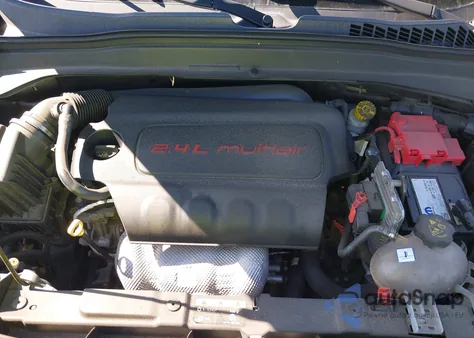 2018 Jeep Renegade Sport 4X4 from USA, damaged, VIN ZACCJBAB8JPJ15170